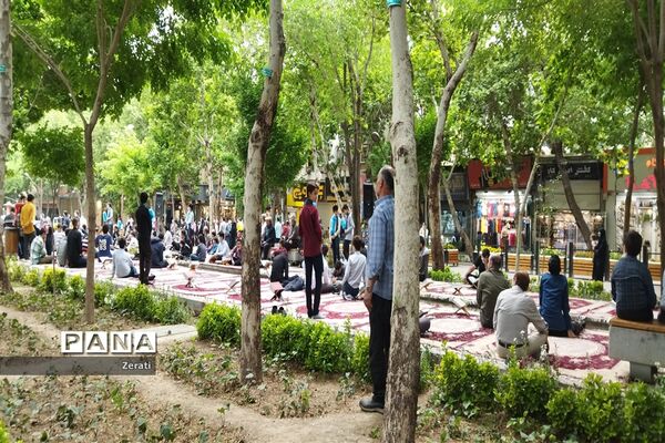 جزءخوانی قرآن کریم در چهارباغ اصفهان