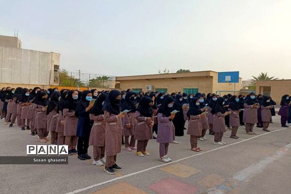 محفل انس با قرآن، دانش‌آموزان  دبیرستان دخترانه اندیشه بوشهر در  امامزاده عبدالمهیمن