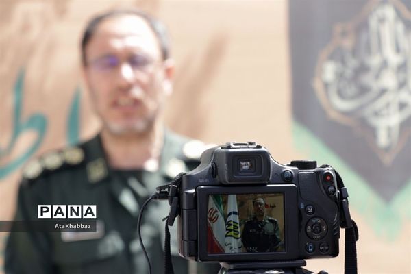 ظهر جمعه به یاد72شهید کربلا