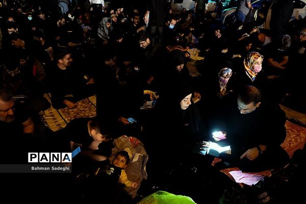 مراسم احیا شب بیست و یکم - خیابان ری