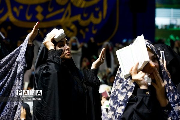 مراسم احیا شب بیست و یکم ماه مبارک رمضان در امامزاده صالح (ع)