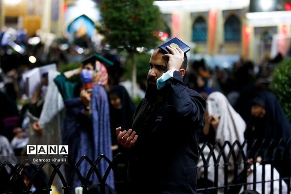 مراسم احیا شب بیست و یکم ماه مبارک رمضان در امامزاده صالح (ع)