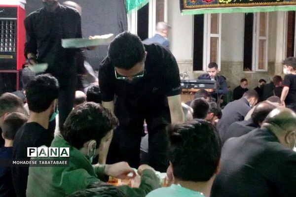 مراسم شب قدر در تپه نورالشهدا شهرستان پردیس