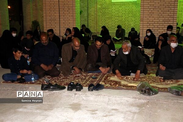 مراسم دومین شب قدر در مزار شهدای باقریه خراسان جنوبی