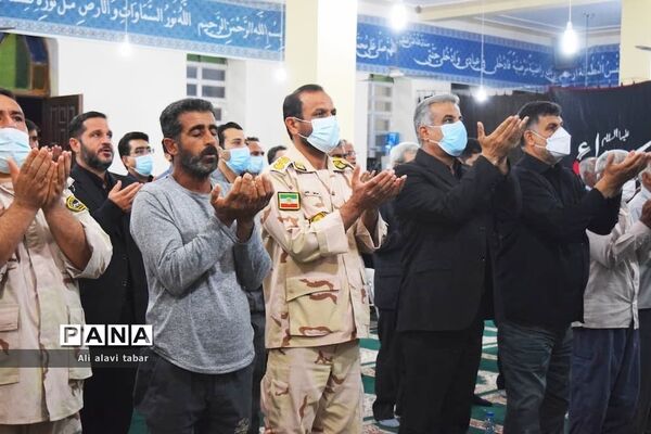افطاری ساده در جزیره شیف