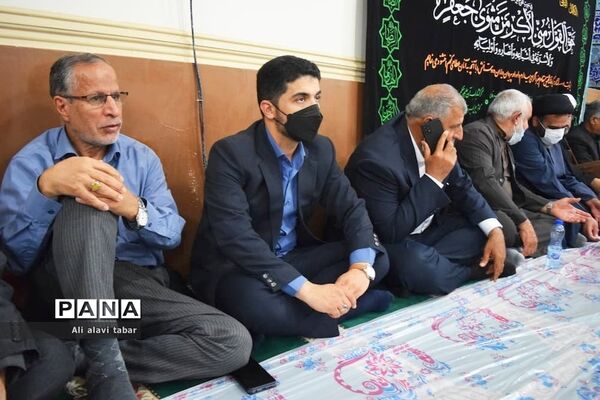 افطاری ساده در جزیره شیف