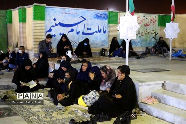 مراسم احیای دومین شب قدر در گلزار شهدای زابل