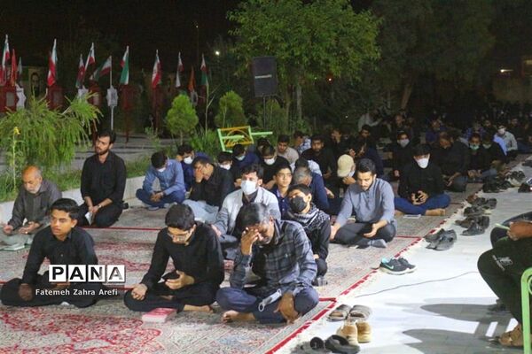 مراسم احیای دومین شب قدر در گلزار شهدای زابل