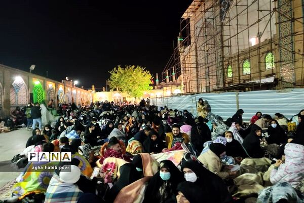 مراسم احیا شب بیست و یکم ماه مبارک رمضان در امامزاده حسین (ع) قزوین