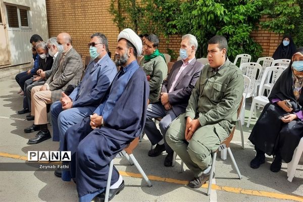 تشییع پیکر مطهر شهید گمنام در دبیرستان شاهد امام حسین (ع) منطقه ۱۴