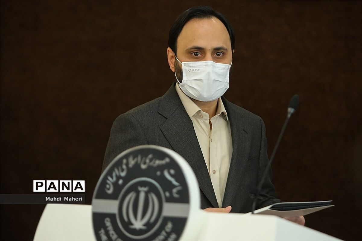 آثار منفی نقدینگی ۴هزار میلیاردی که دولت تحویل گرفت، همچنان وجود دارد