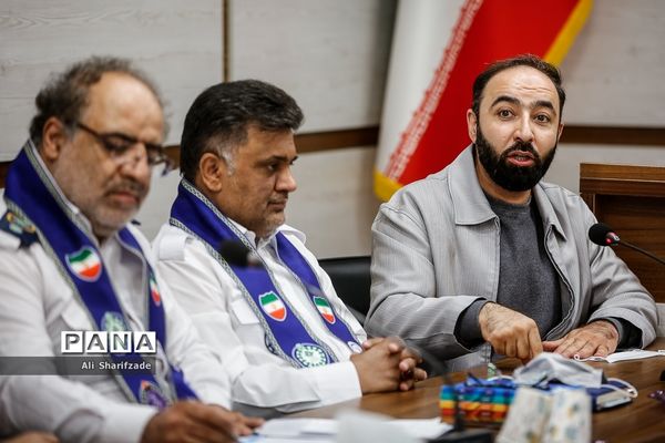 نشست هم اندیشی مدیران سازمان دانش‌آموزی شهر تهران با موضوع حضور حداکثری دانش‌آموزان  در  راهپیمایی روز قدس