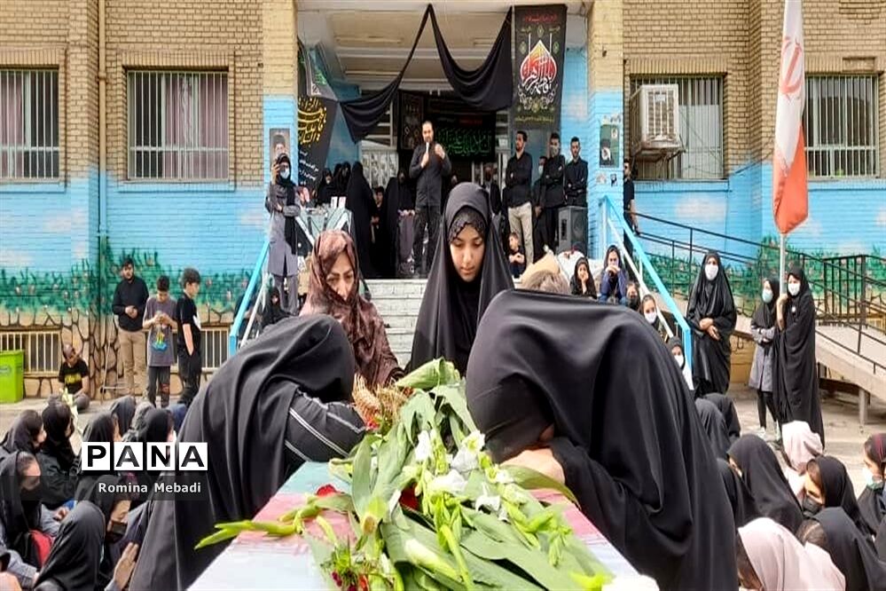 دانش‌آموزان اسلامشهر میزبان پیکر مطهرشهیدان گمنام
