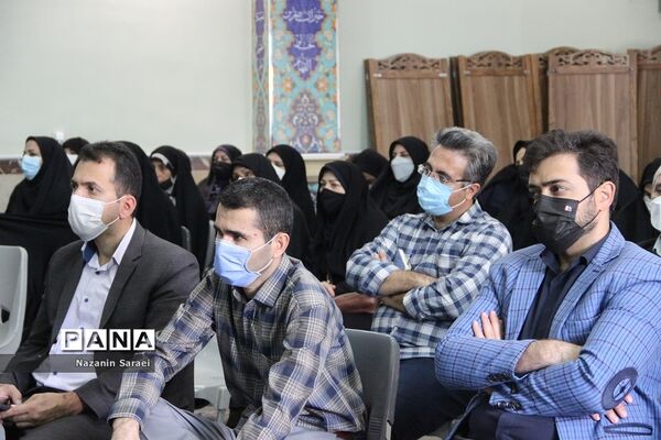 جلسه ستاد اقامه نماز و هماهنگی راهپیمایی روز جهانی قدس در آموزش و پرورش اسلامشهر