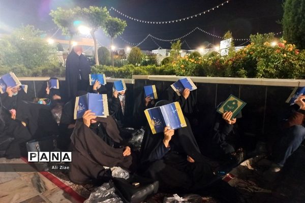 مراسم احیای شب بیست و سوم ماه رمضان در حرم مطهر رضوی