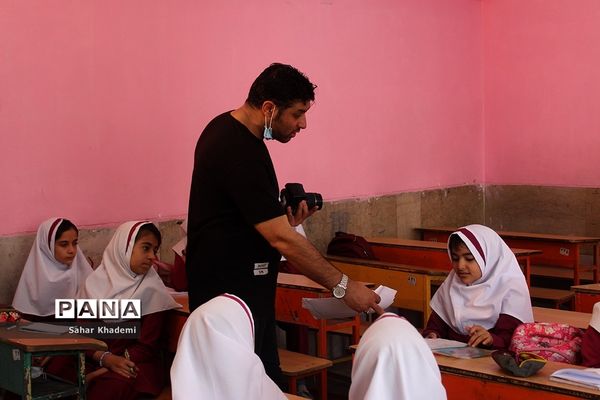 پشت صحنه فیلم کوتاه «میهمانی لاله»