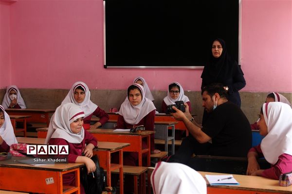 پشت صحنه فیلم کوتاه «میهمانی لاله»