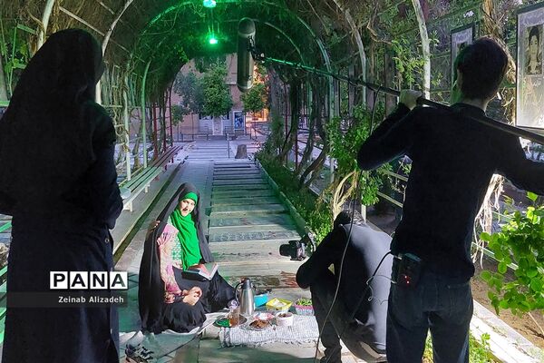 پشت صحنه فیلم کوتاه «میهمانی لاله»