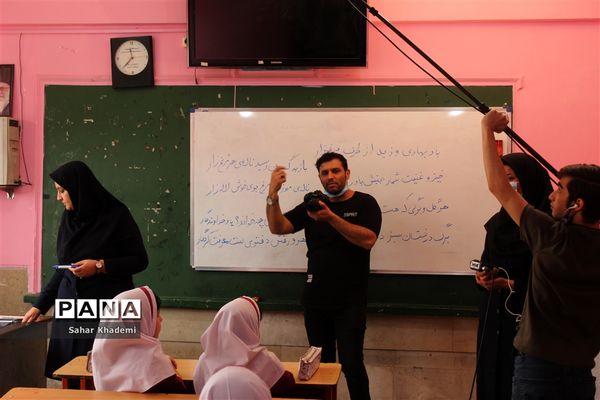 پشت صحنه فیلم کوتاه «میهمانی لاله»