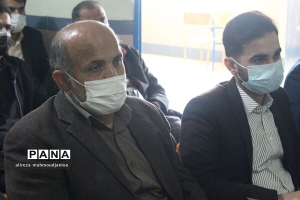 نمایشگاه دست‌ساخته‌ها و دستاوردهای دانش‌آموزی در گلوگاه