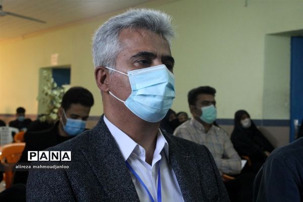 نمایشگاه دست‌ساخته‌ها و دستاوردهای دانش‌آموزی در گلوگاه