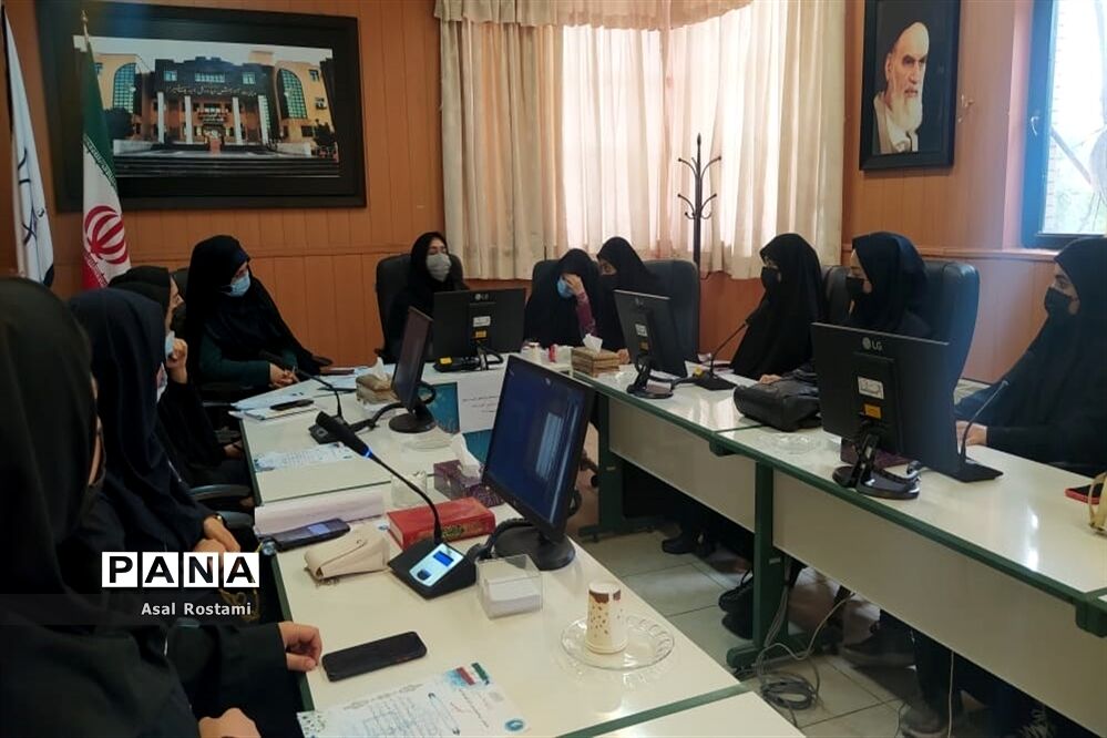 جلسه هم‌اندیشی فرماندهان واحدهای مقاومت پیشگام