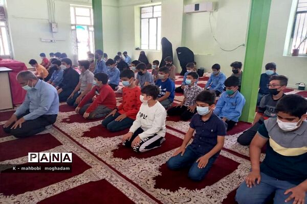 محفل انس با قرآن در دبستان حافظ بوشهر