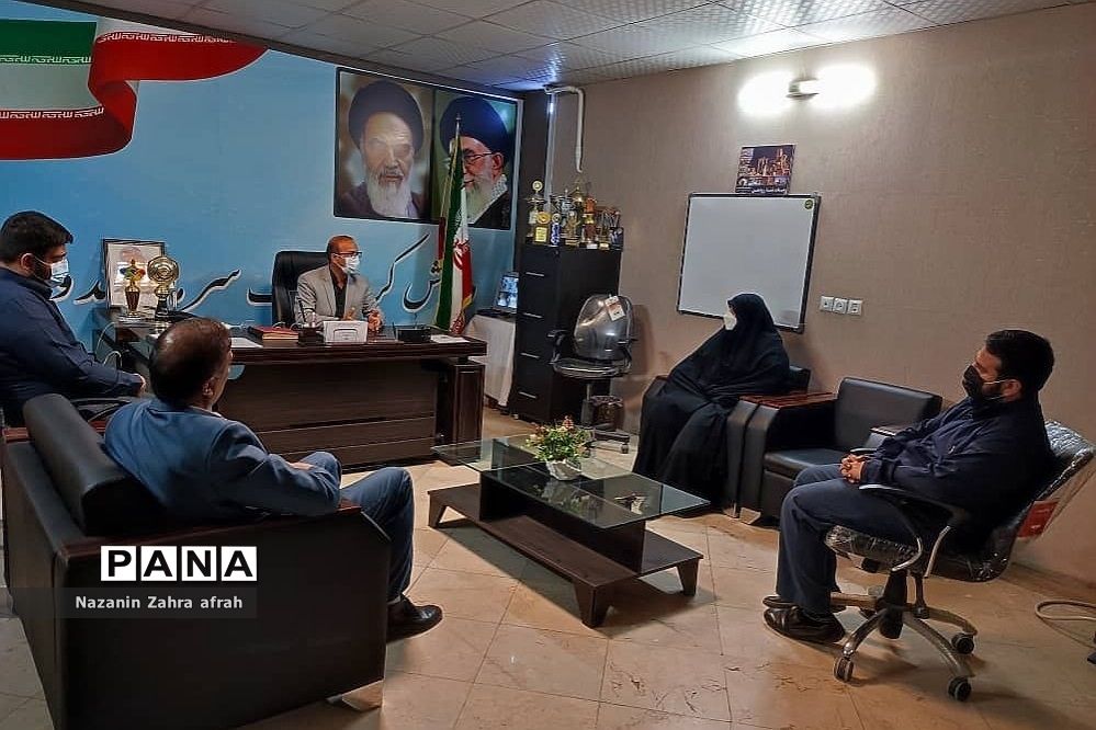 نشست هم‌اندیشی اداره ورزش و‌ جوانان با حوزه بسیج دانش‌آموزی در رودهن