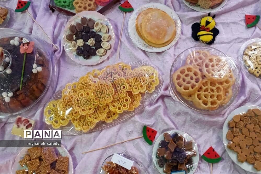 نمایشگاه دست‌سازه‌های هنری در دماوند