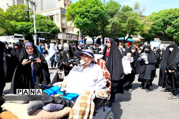 حضور پرشور مردم مشهد در راهپیمایی روز قدس