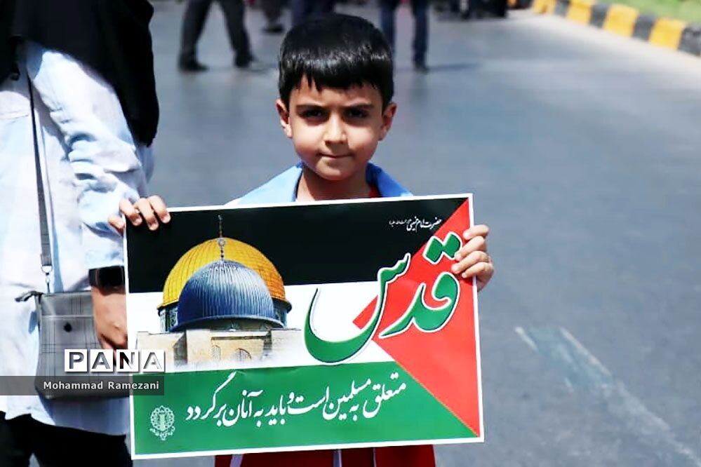 راهپیمایی روز قدس در هرمزگان با حضور پرشور فرهنگیان و دانش‌آموزان پیشتاز