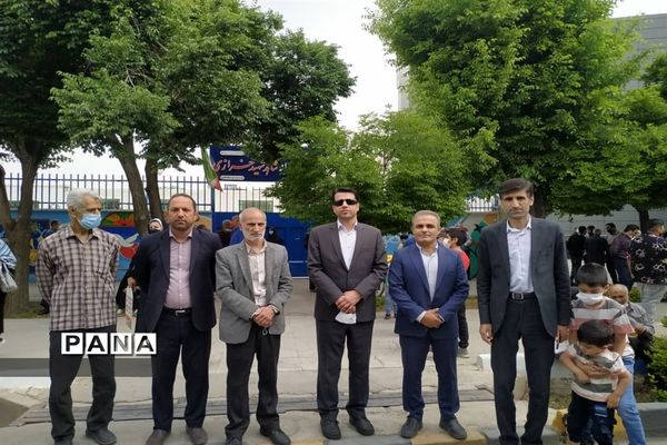 حضور دانش‌آموزان شاهین شهری در روز قدس