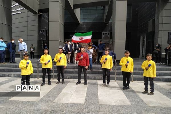 حضور دانش‌آموزان شاهین شهری در روز قدس