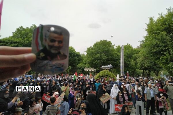 حضور دانش‌آموزان شاهین شهری در روز قدس