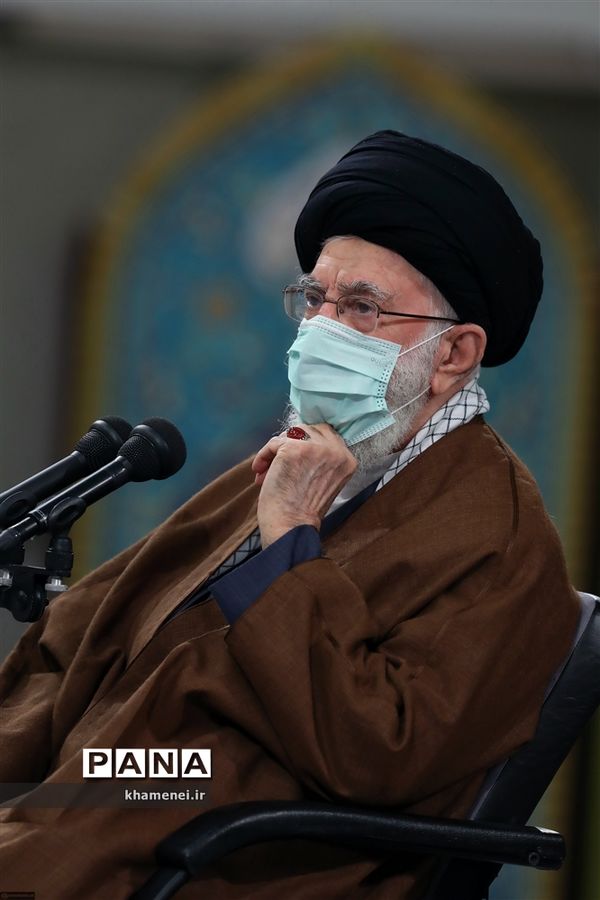 دیدار جمعی از دانشجویان با رهبر انقلاب