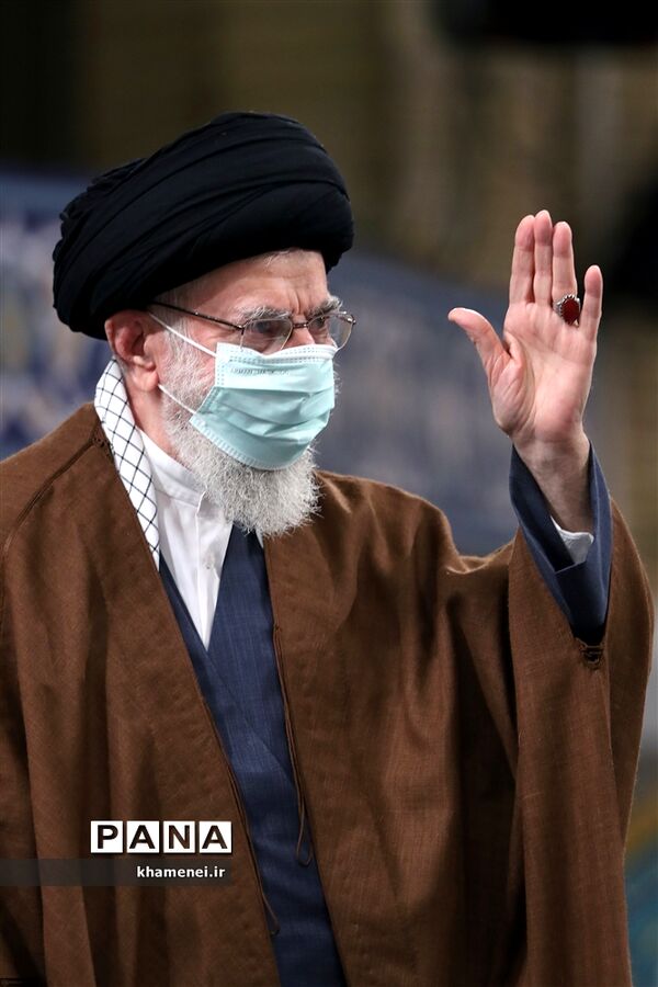 دیدار جمعی از دانشجویان با رهبر انقلاب