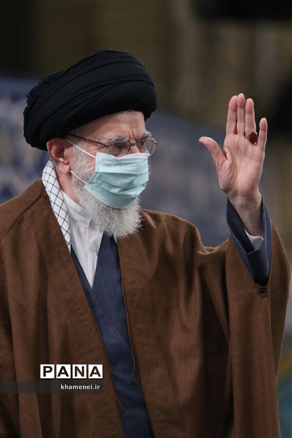 دیدار جمعی از دانشجویان با رهبر انقلاب