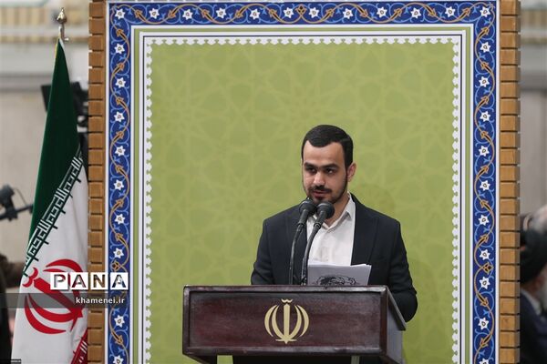 دیدار جمعی از دانشجویان با رهبر انقلاب