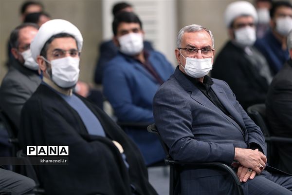 دیدار جمعی از دانشجویان با رهبر انقلاب