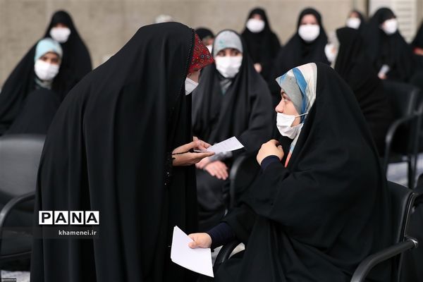 دیدار جمعی از دانشجویان با رهبر انقلاب