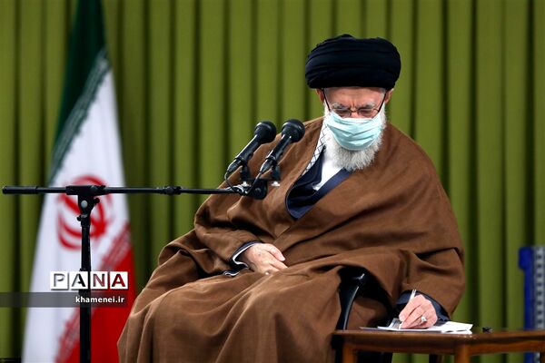 دیدار جمعی از دانشجویان با رهبر انقلاب