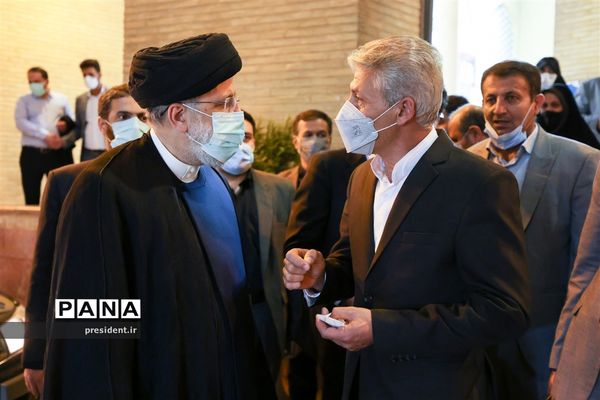 نشست هم‌اندیشی جمعی از فرهنگیان و فعالان حوزه تعلیم و تربیت کشور با رئیس جمهوری