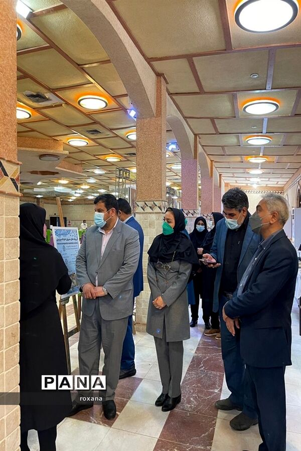 افتتاح نمایشگاه دست‌ساخت و دستاوردهای دانش‌آموزی در آبادان