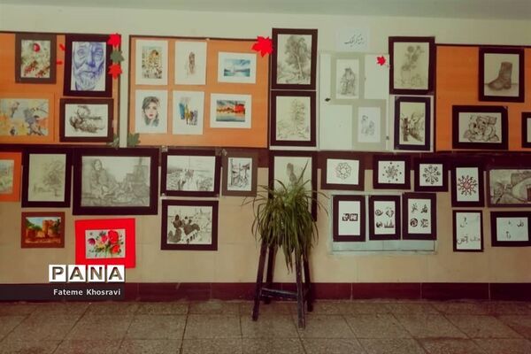 برگزاری نمایشگاه دستاوردهای هنرجویان هنرستان فنی و حرفه‌ای ایثار شهرری