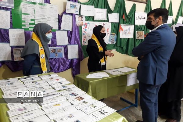 تجلیل از دانش‌آموزان منتخب مرحله نیمه نهایی لیگ علمی پایا ناحیه یک اهواز