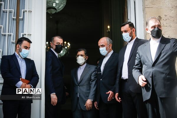 دیدار رئیس مجلس عراق با وزیر امور خارجه