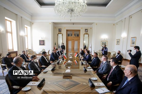 دیدار رئیس مجلس عراق با وزیر امور خارجه