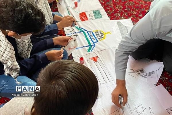 برگزاری نقاشی همگانی به مناسبت روز قدس در دبستان شهید فهمیده رودهن