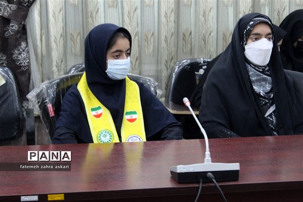 نشست دانش‌آموزی زیتون سرخ در شهرستان گلوگاه