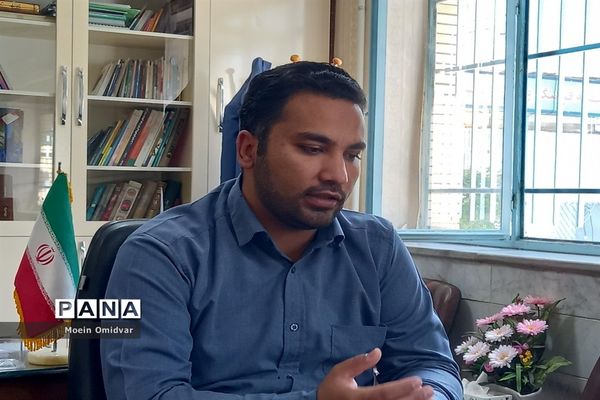 دیدار خبرنگاران منتخب پانا با مدیر آموزش و پرورش شهرستان کاشمر